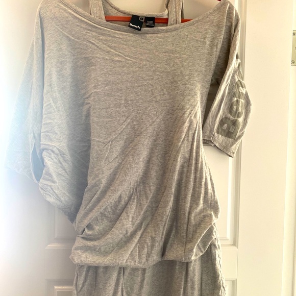 Clothes - Picture 1 of 1